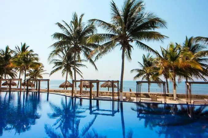 Bahia Petempich Condo #314 Puerto Morelos